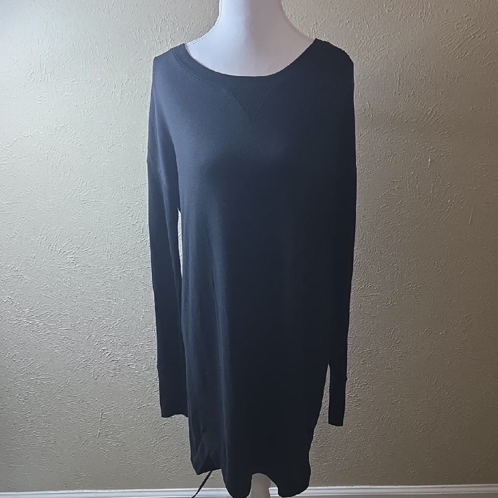 Athleta Black and Gray Long Sleeve Top